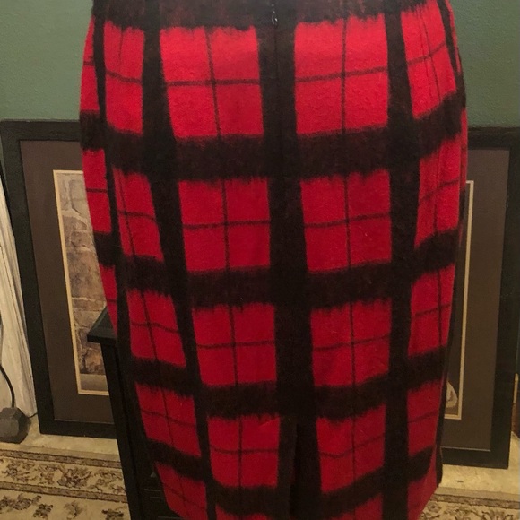 Talbots red/black plaid skirt-8 NWOT. $119 - Picture 2 of 7
